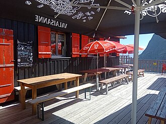 Cabane du Vieux Émosson terrasse