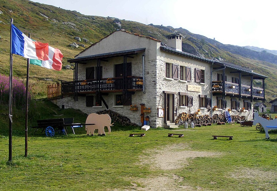Refuge petit mont cenis