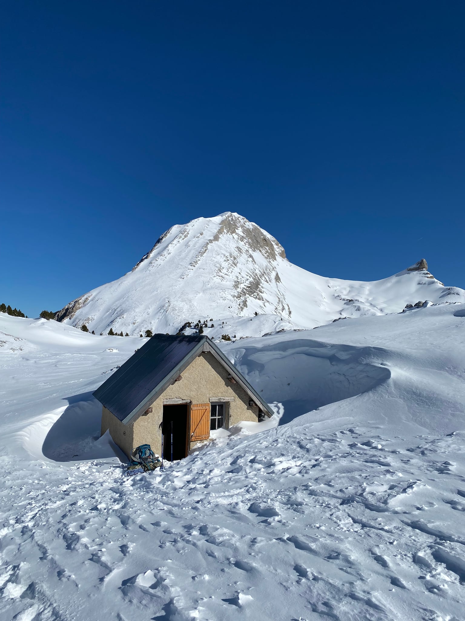 Cabane des Aiguillettes