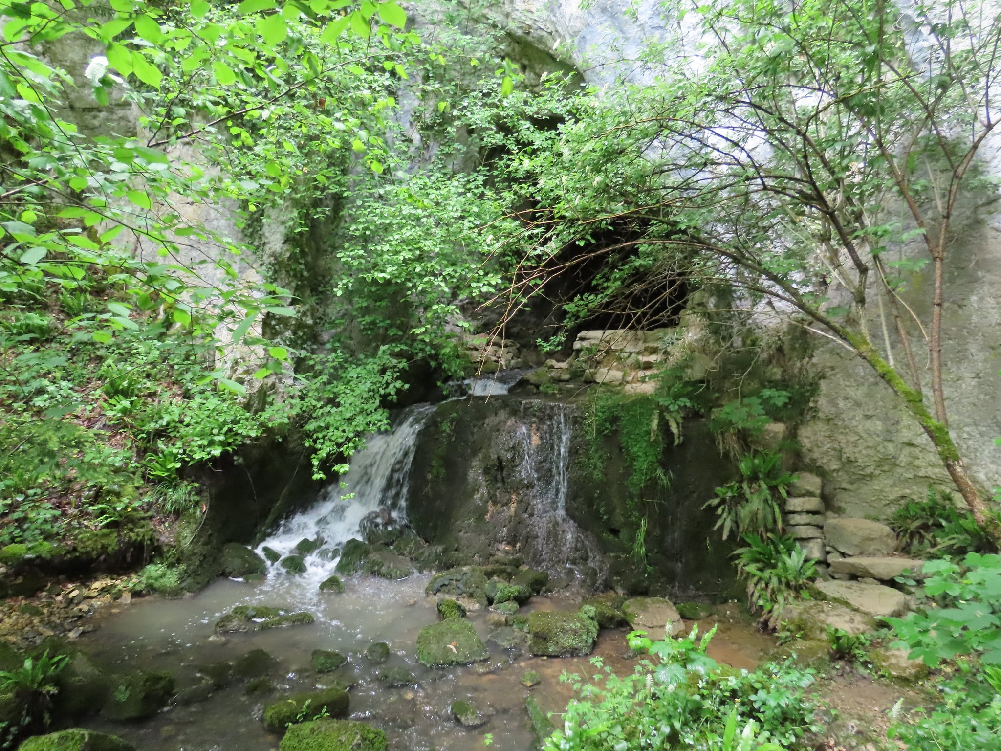 La grotte du Serpent Blanc