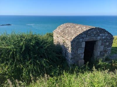 Photo de Abri de la pointe du Roselier