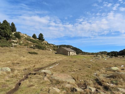 Photo de Cabane de l'étang de la Pradella