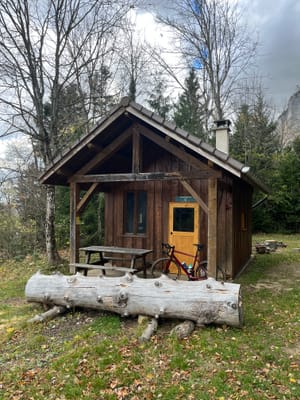 Photo de Cabane de Pied Frais (ou de la Fessie)