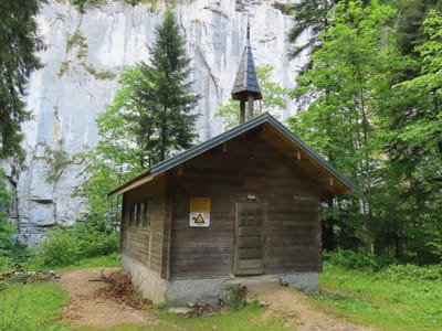 Photo de Chapelle-abri des échelles de la Mort