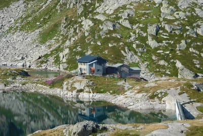 Photo de Refuge des Sept Laux ou Jacqueline Mathieu