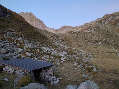 Photo de Abri près du Lac de Branlay